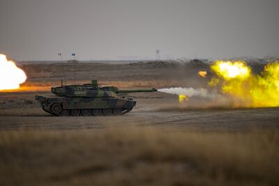 La OTAN celebra entrega de tanques alemanes a Ucrania; pueden ayudarle a ganar, afirma