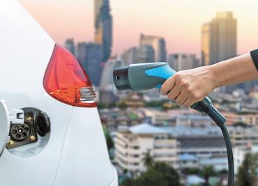 Autos eléctricos, futuro de industria automotriz