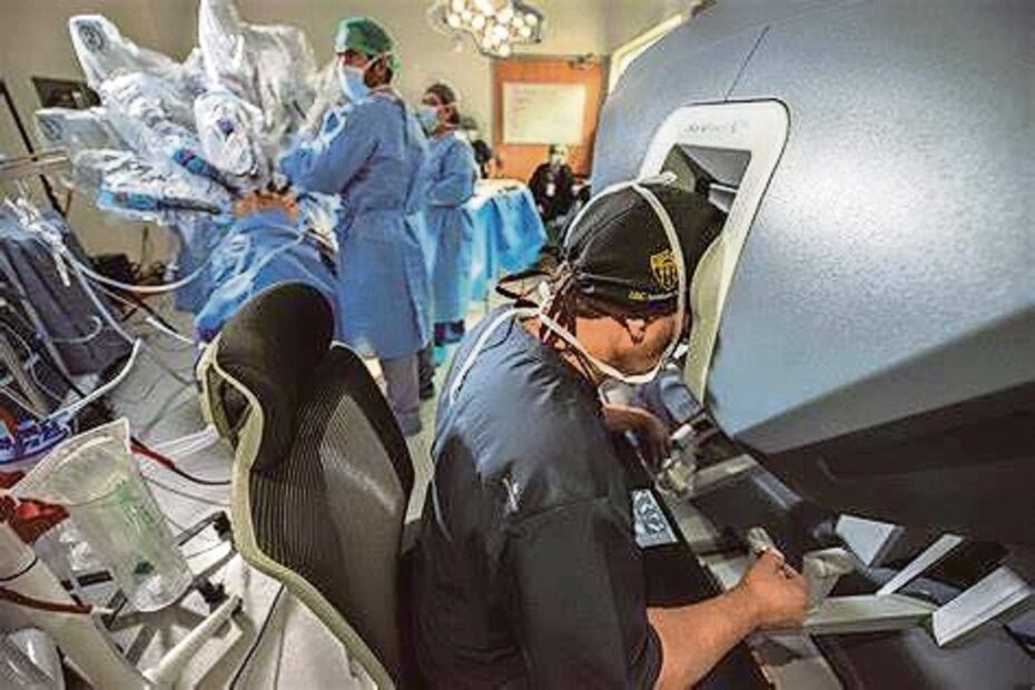 Imagen de una cirugía robótica. Foto: Especial