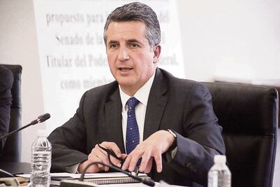 Aumento a sueldos en Inegi, apegado al marco legal vigente: Santaella