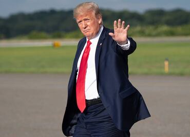 Gobierno de Trump anuncia regla que podría limitar permisos de residencia y visados