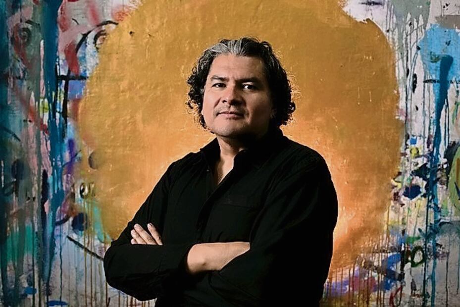 Alejandro Pegueros es diseñador
gráfico especializado en imagen
corporativa, diseño editorial y
desarrollo de productos. Foto: de Antavia