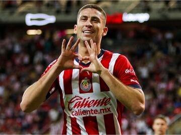 Santiago Ormeño es convocado por Perú para enfrentar a la Selección Mexicana