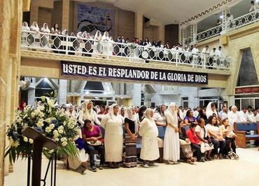 Feligreses de La Luz del Mundo en Yucatán rezan por libertad de su líder
