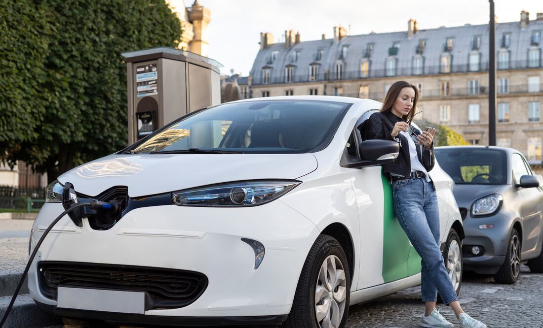 Los autos eléctricos han logrado igualar la vida útil de los de combustión. Foto: Pexels