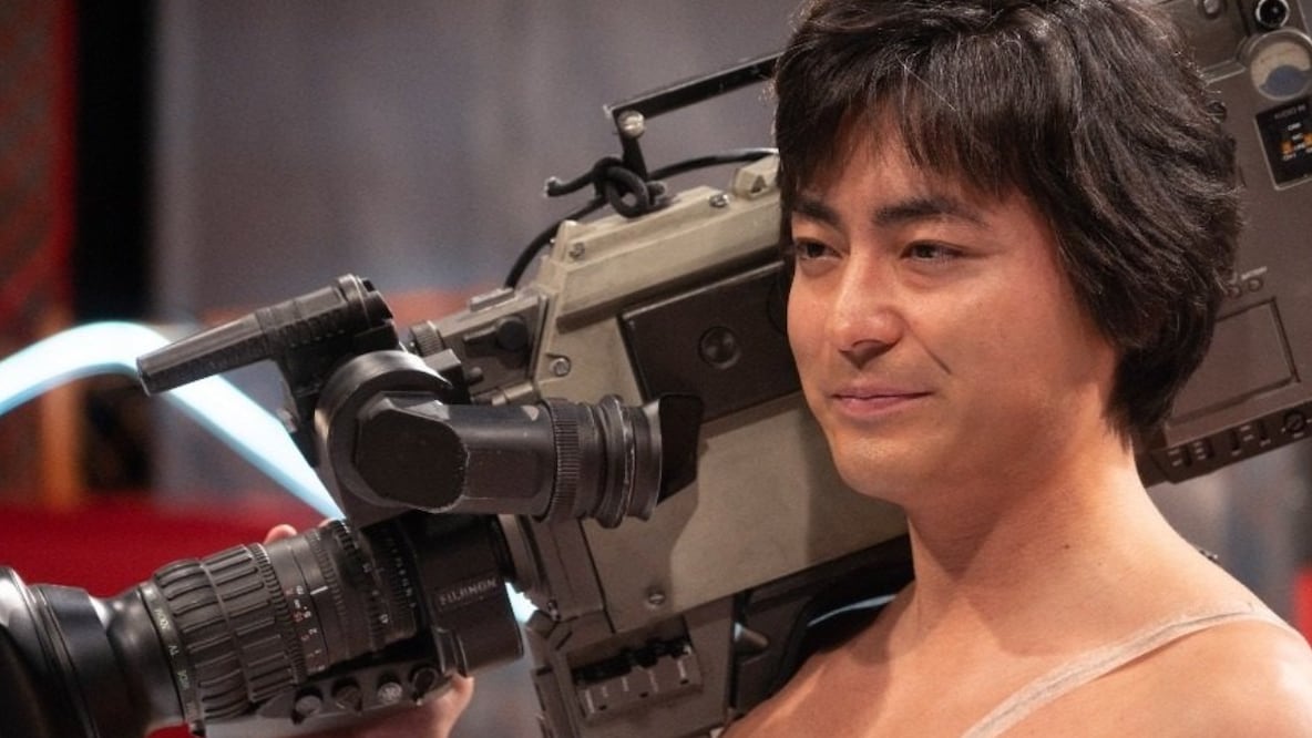 "El Director Desnudo". Fuente: Twitter @J4CC117