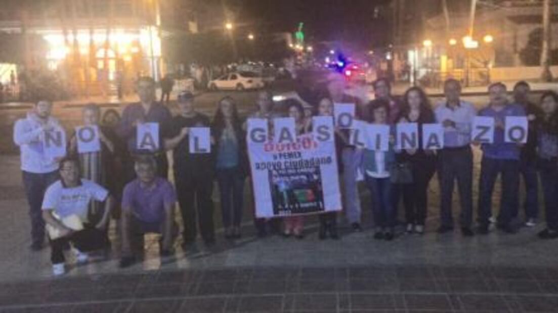 Se multiplican protestas contra alza a precio de gasolina