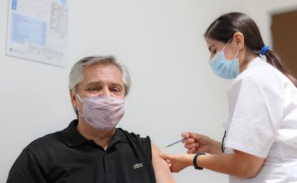 "Si no fuera por la vacuna la estaría pasando muy mal”, dice presidente Alberto Fernández