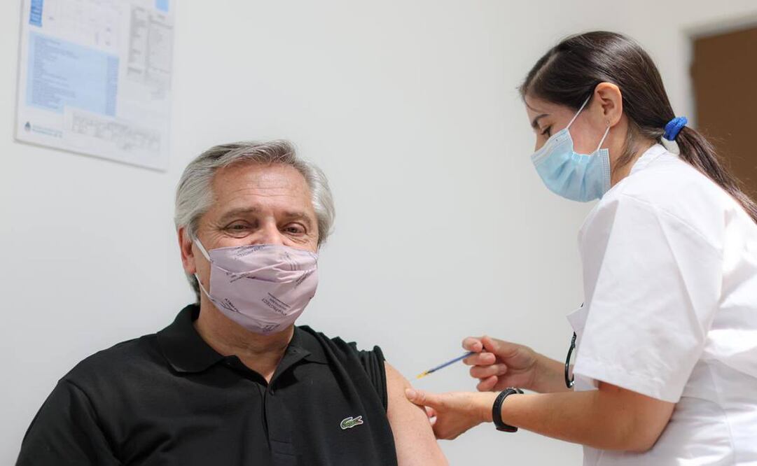 El test de PCR confirmó este el resultado positivo en Covid-19 después de que el test de antígenos también diera positivo. Foto: EFE