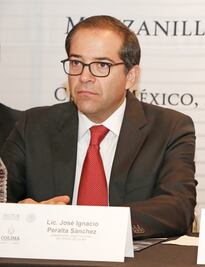 Gobernador de Colima tiene sus prioridades...