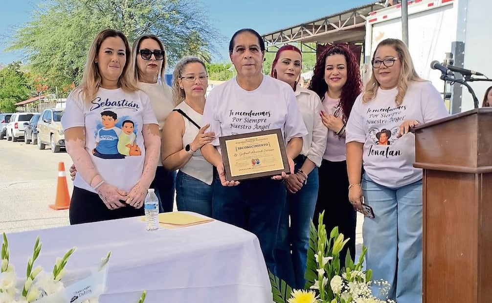 A 17 años del incendio que cobró la vida de 49 niños, los sobrevivientes y los padres de las víctimas pidieron ayer durante la celebración de una misa a la presidenta Claudia Sheinbaum que se revise el caso. Foto: AMALIA ESCOBAR/EL UNIVERSAL