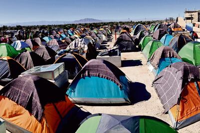 Deportados dan cobijo a haitianos en Mexicali