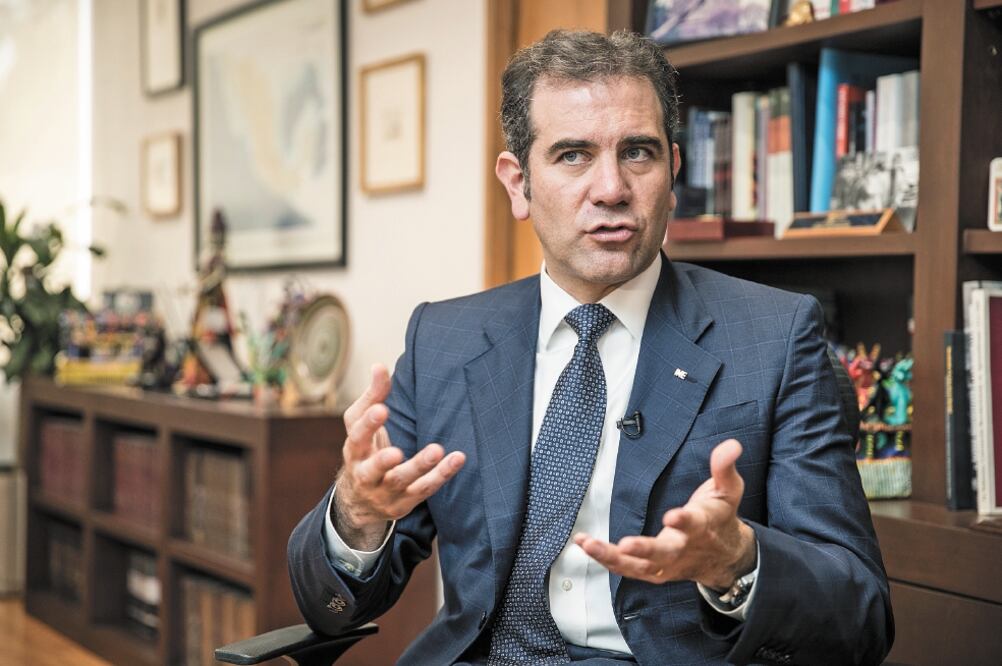 En vísperas de que inicie la discusión de la reforma electoral, el consejero presidente del INE, Lorenzo Córdova, dijo que la iniciativa es el mejor camino para dar un documento de identidad. Foto: ARCHIVO EL UNIVERSAL