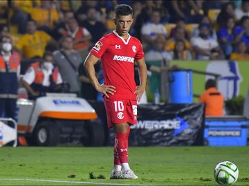 Leo Fernández se queda sin equipo en México por una razón