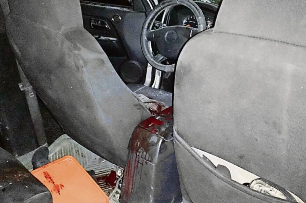 La familia regresaba en la madrugada de la comunidad Antonio del Rayón de Jonotla, Puebla; fallecieron la madre de familia y un joven de 18 años (DIARIO EL MARTINENSE)