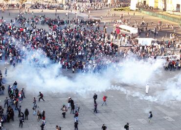 Marcha del 2 de octubre se torna violenta por vándalos