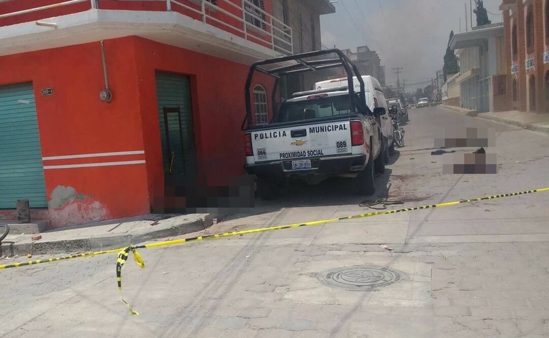 Enardecidos pobladores de Yehultepec lincharon a 4 presuntos asaltantes, los cuales fueron sacados a golpes de la comandancia de policía y posteriormente asesinados y quemados. Foto: Cortesía Puebla Roja