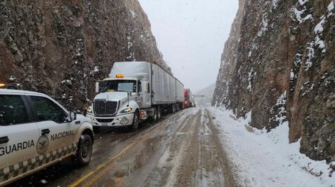 Abren el tráfico vehicular entre Sonora y Chihuahua; alertan de temperaturas de hasta -10 °C 