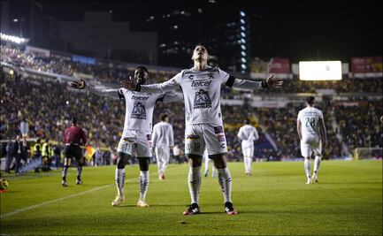 James Rodríguez mete gol frente al América; encara a la afición en el festejo