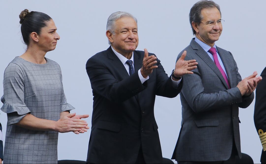 Señor Presidente, en el deporte lo están engañando