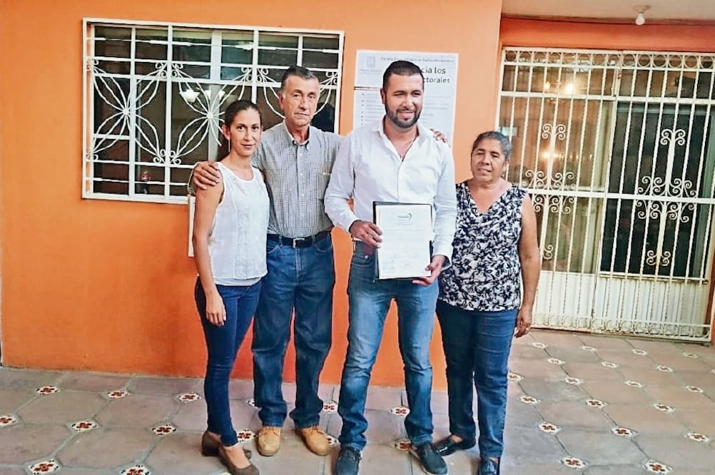 Celso Estrada, de 31 años, afirma que la honradez, la transparencia y la contratación de empresas locales para obra pública levantarán al municipio. Foto: JUSTINO MIRANDA