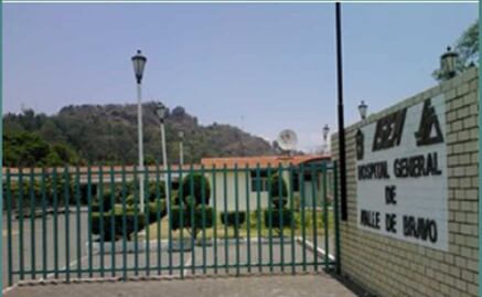 Paciente con Covid-19 roba auto a médico y escapa de hospital en Edomex