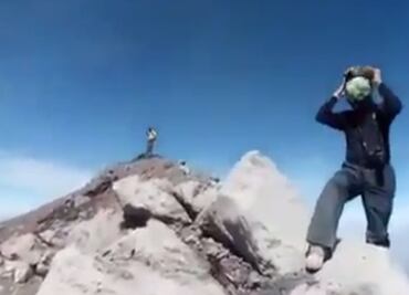 Subir al cráter activo del Popocatépetl es como una ruleta rusa: Cenapred