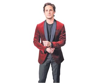 Boneta promueve serie de Luismi, pero no habla de ella