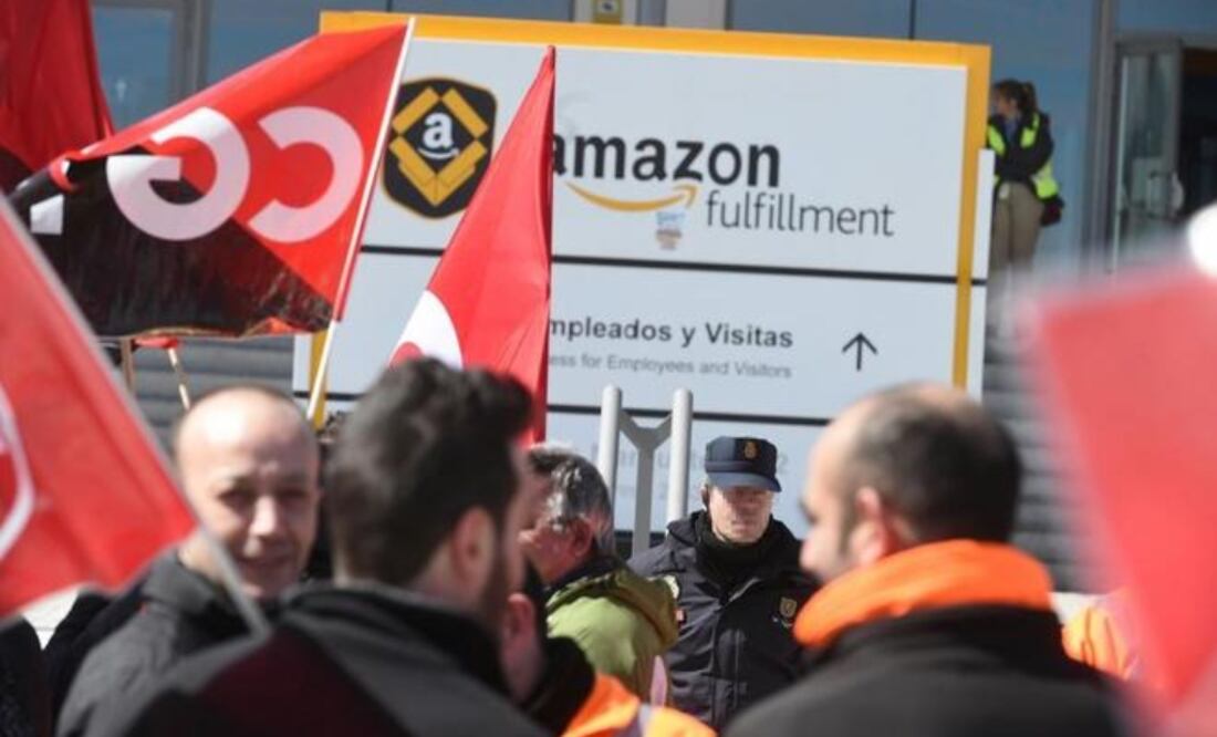 La medida comenzó a regir a las 11H00 GMT del jueves tras el rechazo de la dirección de la empresa de negociar con miles de empleados, informó el sindicato The Teamsters. Imagen: Ilustrativa