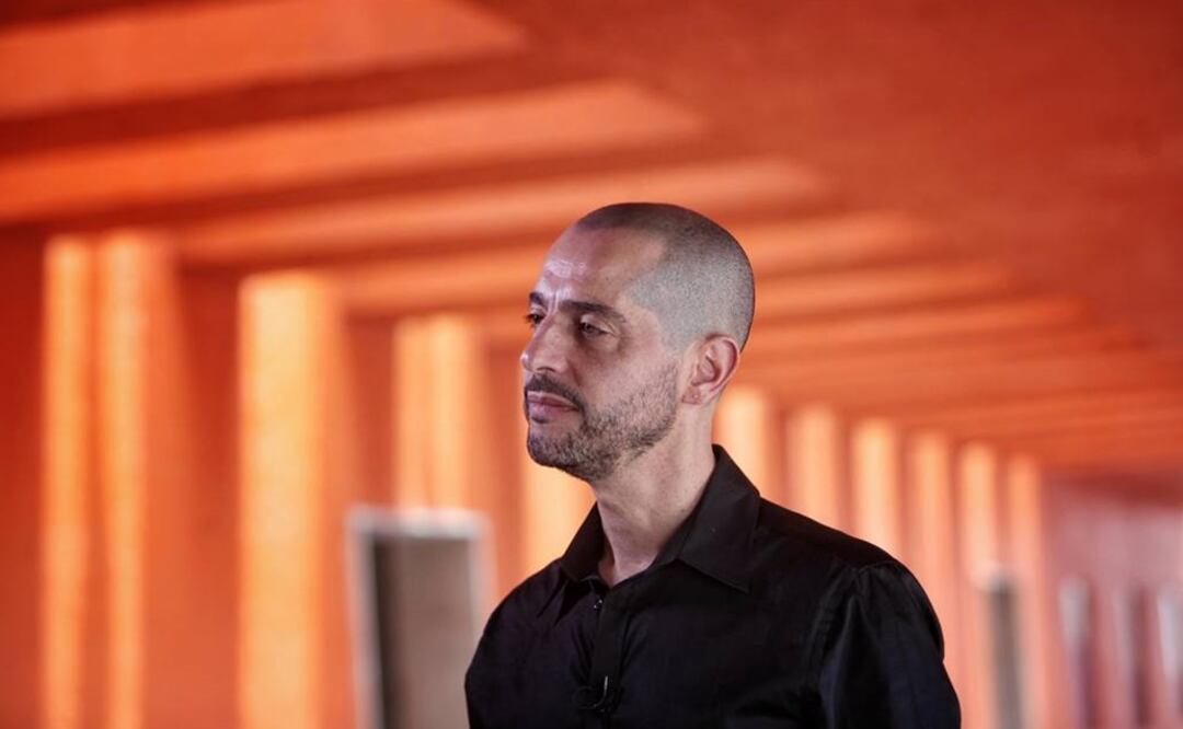 Festival Claudio Valdés Kuri explicó que la obra aborda la persistencia y el delirio del Quijote. Foto: Sáshenka Gutiérrez/EFE