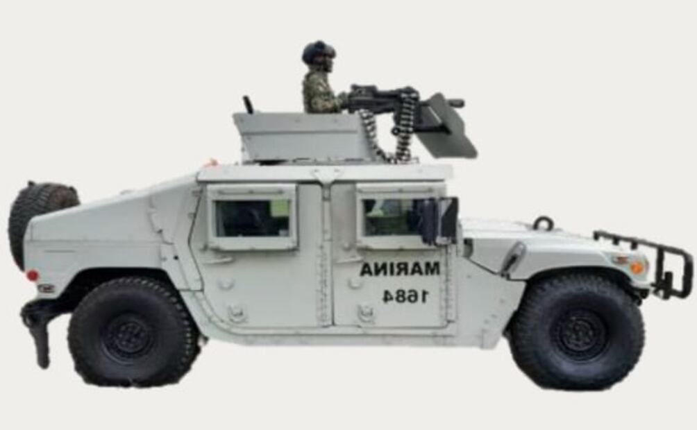 Estrenan página web del desfile militar 2022 con imágenes que parecen memes