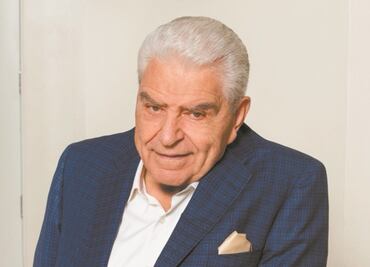 Don Francisco publica libro "Con ganas de vivir"