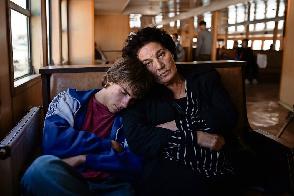 A una profesora la acompaña un joven con problemas. MUBI