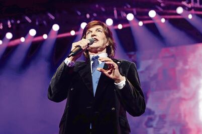 Camilo Sesto ofrece su música y sus recuerdos