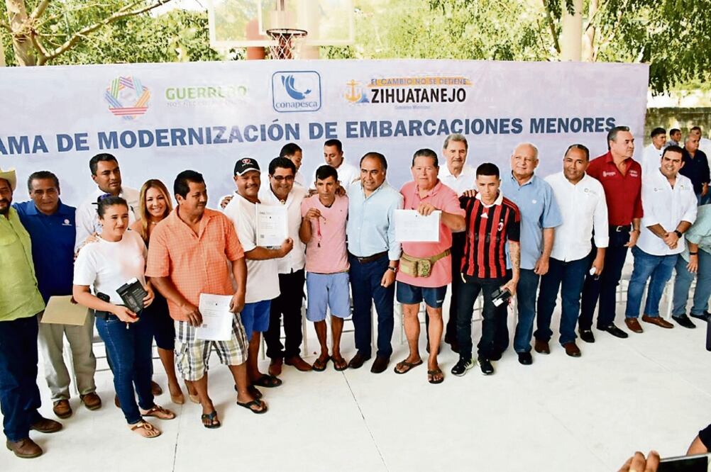 El gobernador Héctor Astudillo Flores explicó que los recursos para el nuevo equipo que se entregó, fue gestionado ante las autoridades federales 