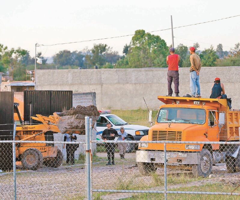 La búsqueda En el predio El Zapote los trabajos concluyeron el fin de semana con la localización de 31 cuerpos. Foto/CARLOS ZEPEDA. EL UNIVERSAL