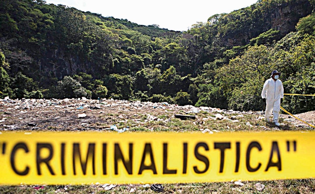 Guanajuato is plagued by violence, fuel theft, and mass graves - Photo: Rebecca Blackwell/REUTERS
