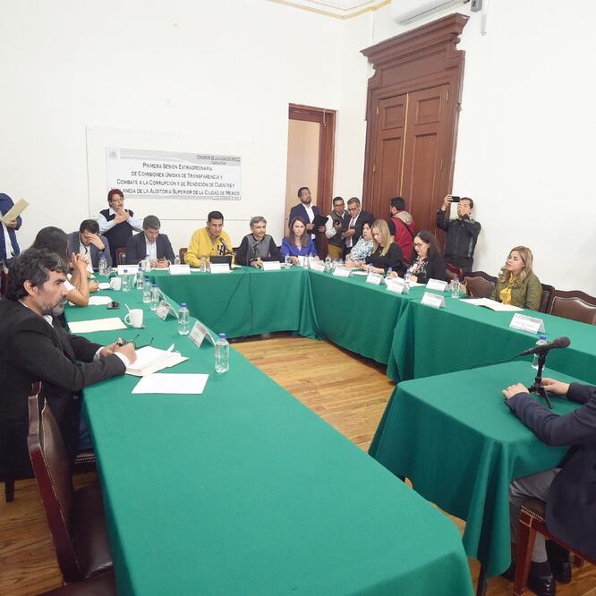 Los tres aspirantes a ocupar el cargo de contralor capitalino presentaron sus propuestas ante los diputados del Congreso de la Ciudad de México. (ESPECIAL)