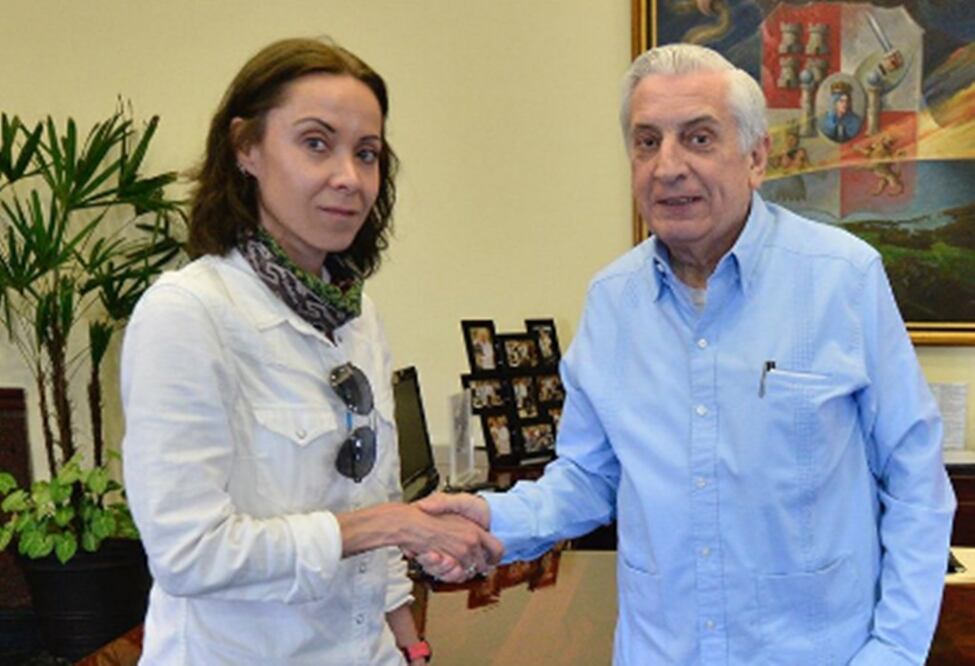 el mandatario local, Arturo Núñez Jiménez, tomo protesta a Alinka Vanessa Olea y Wagner como nueva titular del Yumká (Foto: tomada de @ComSoc_Tab)