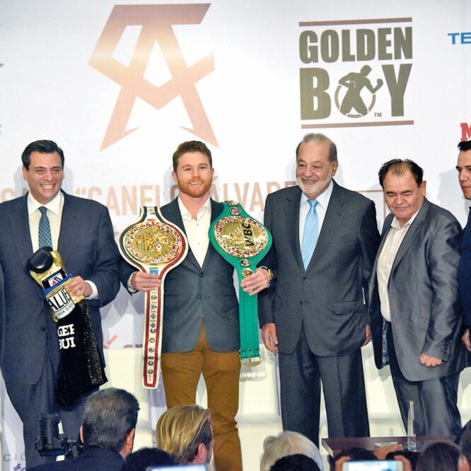 Saúl Álvarez visitó la Ciudad de México, lo que no hacía desde el año pasado, para ser distinguido. (CMB)