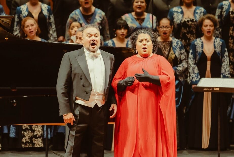 Ramón Vargas deslumbró al público con su variado repertorio musical en el Palacio de Bellas Artes. Foto: INBAL.