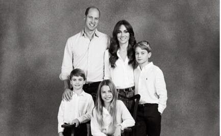 El detalle en la foto navideña de la familia real británica que perturba en redes sociales 