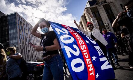 Aplauden migrantes mexicanos triunfo de Biden en EU