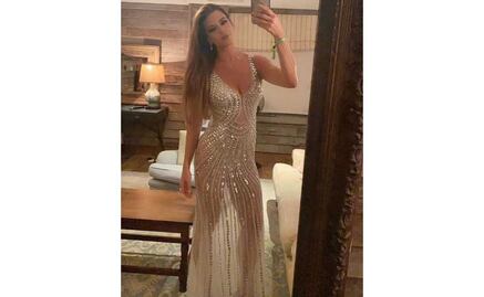 Semidesnuda y llena de energía, así celebra Alicia Machado su cumpleaños