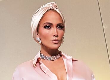 Jennifer Lopez encanta con vestido de cuadros vichy, ideal para el verano