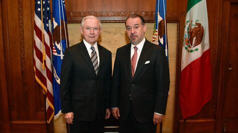 Procurador pacta con su homólogo de EU cooperación contra trata