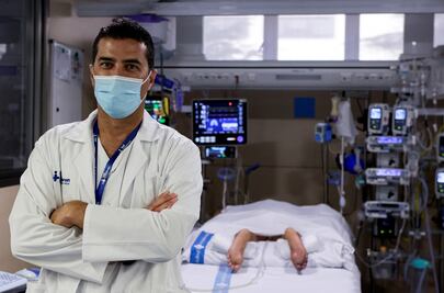 Colocar a los pacientes graves por Covid-19 boca abajo podría evitar intubación