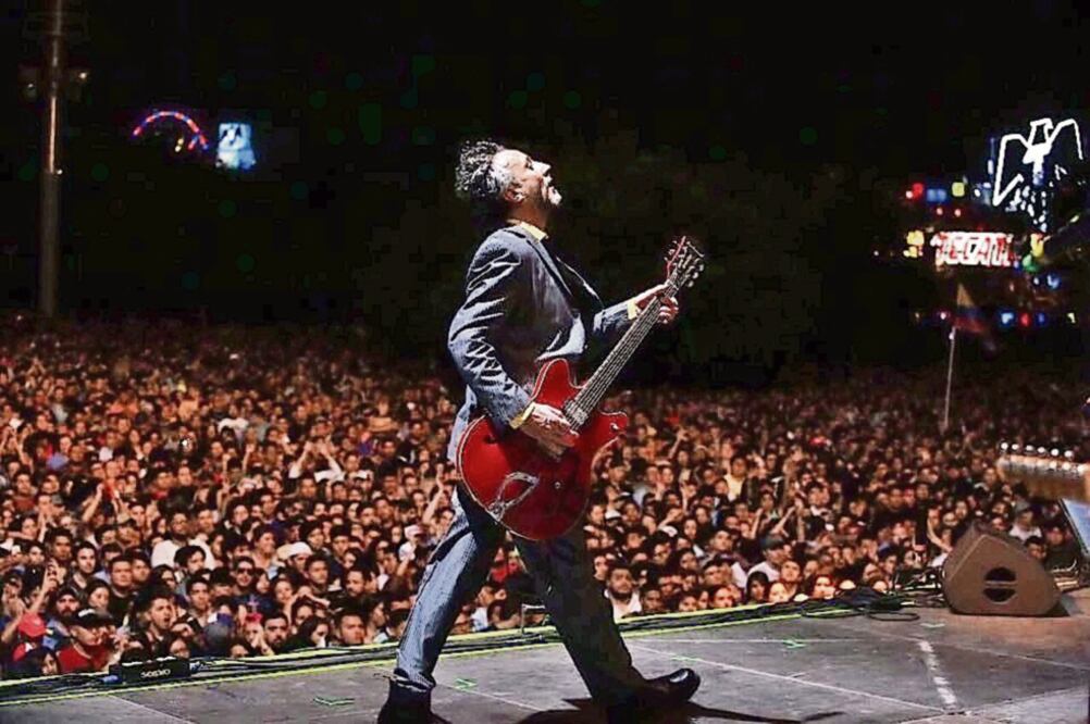 El argentino deleitó con temas como “El amor después del amor”. (FACEBOOK)