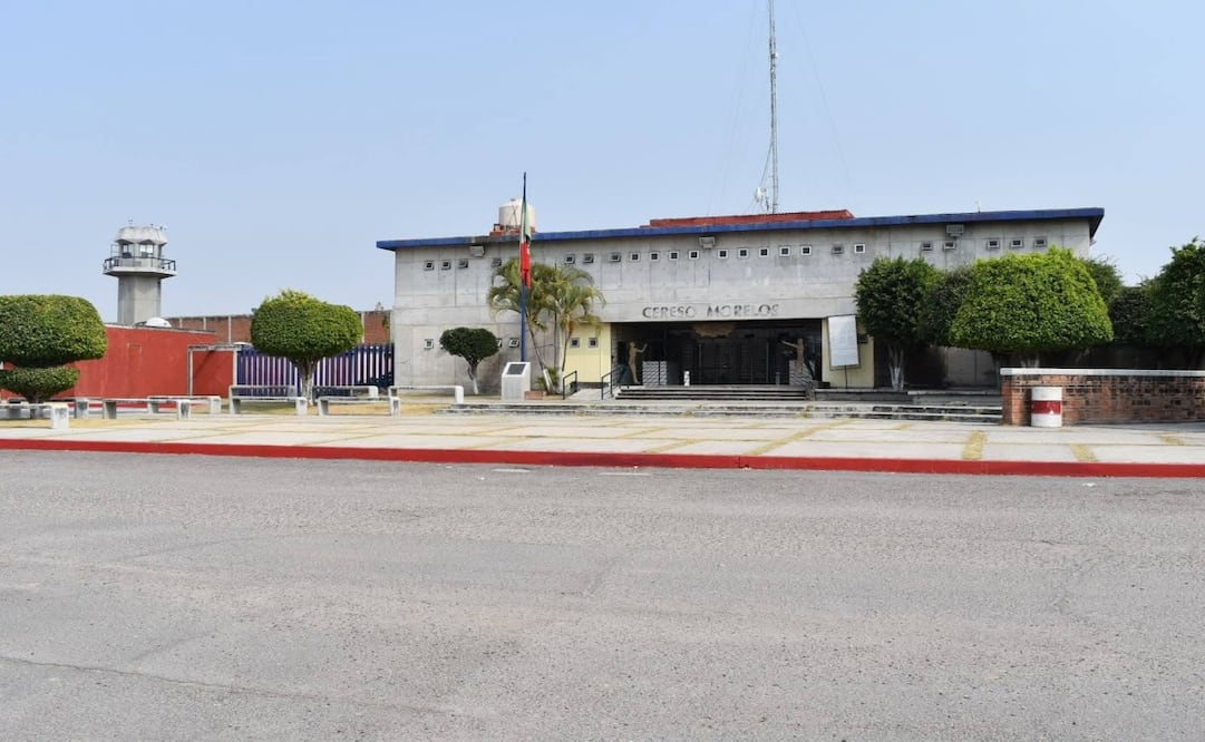 Riña en penal de Atlacholoaya deja un interno muerto; autoridades investigan ataque con armas blancas. Foot: Especial
