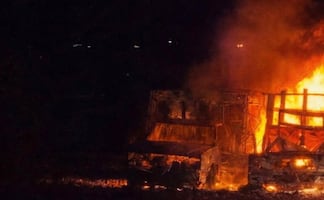 Explotan dos camionetas huachicoleras en Tlahuelilpan, Hidalgo; localizan toma clandestina en poliducto Tula-Tuxpan